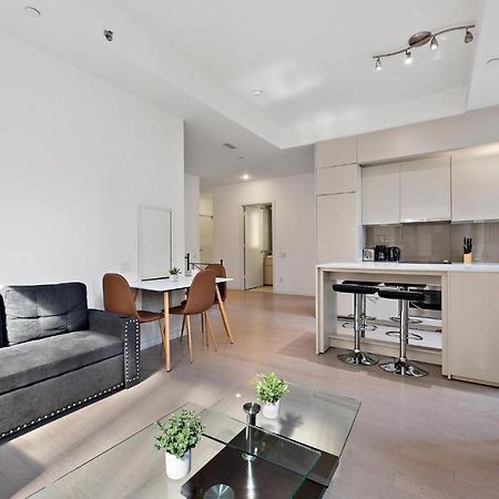 Trendy 1Bedroom Downtown Toronto Condo Exterior photo
